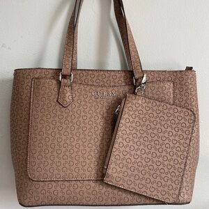 Guess Medford Large Tote Bag W/Pouch Taupe Color Guess Logo NWT